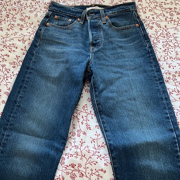 Like new! Only worn a handful of times. - Picture 3 of 4